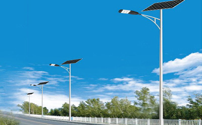 农村道路装独山子太阳能路灯选多大瓦数实测